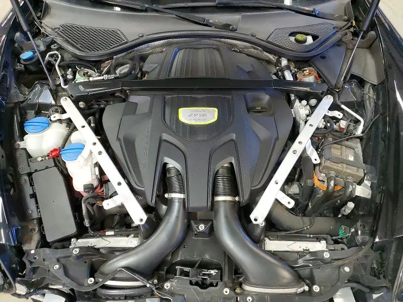 2018 PORSCHE PANAMERA 4 E-HYBRID  