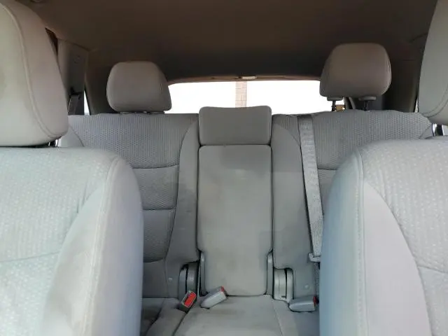 2011 KIA SORENTO BASE  