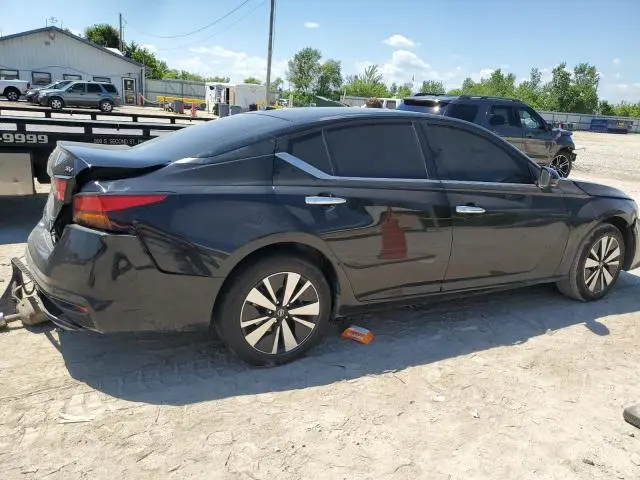 2022 NISSAN ALTIMA SV  