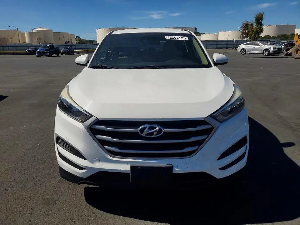 2018 HYUNDAI TUCSON SE  