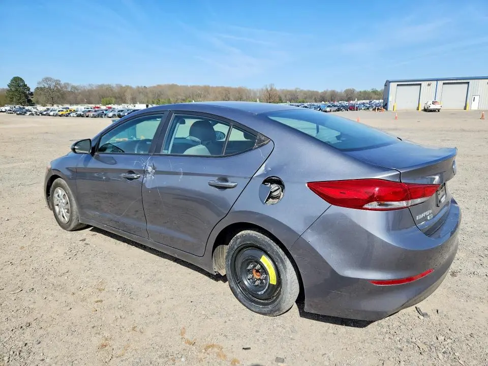 2018 HYUNDAI ELANTRA SE  