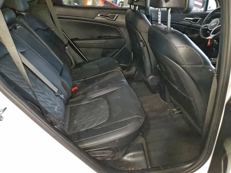 2023 KIA SPORTAGE X-PRO  