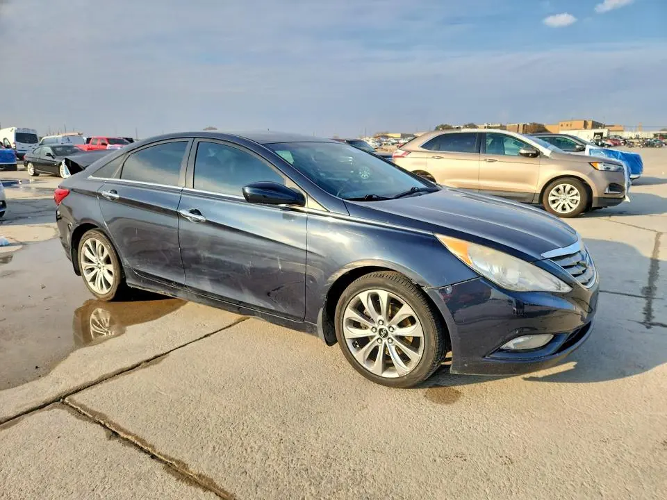 2013 HYUNDAI SONATA SE  