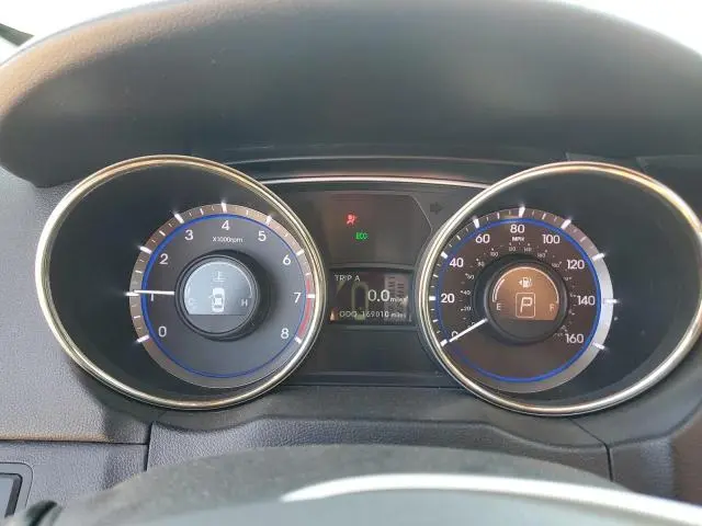 2013 HYUNDAI SONATA SE  