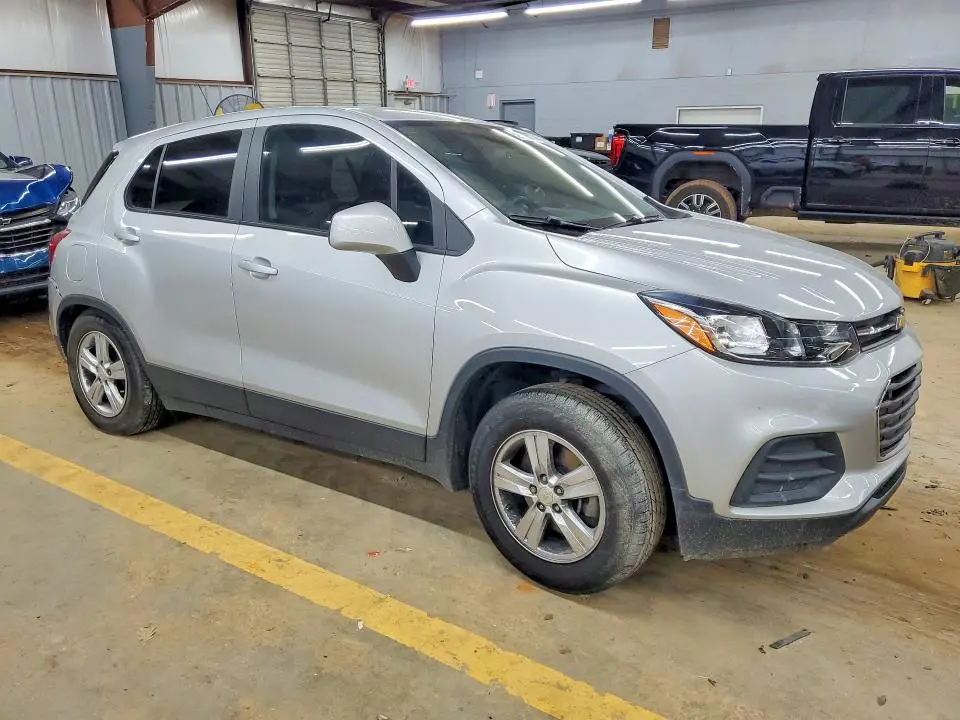 2022 CHEVROLET TRAX LS  