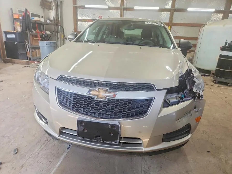 2013 CHEVROLET CRUZE LS  
