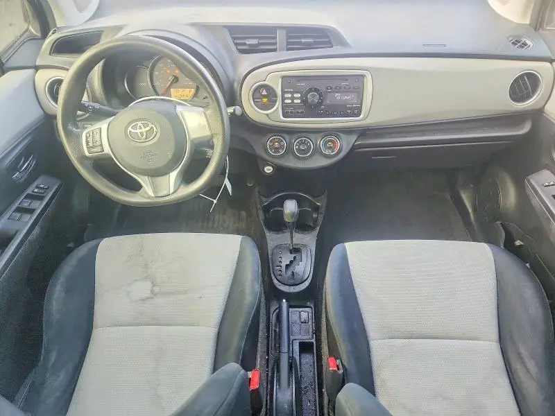 2012 TOYOTA YARIS 5-DOOR LE  