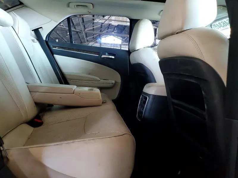 2015 CHRYSLER 300C   