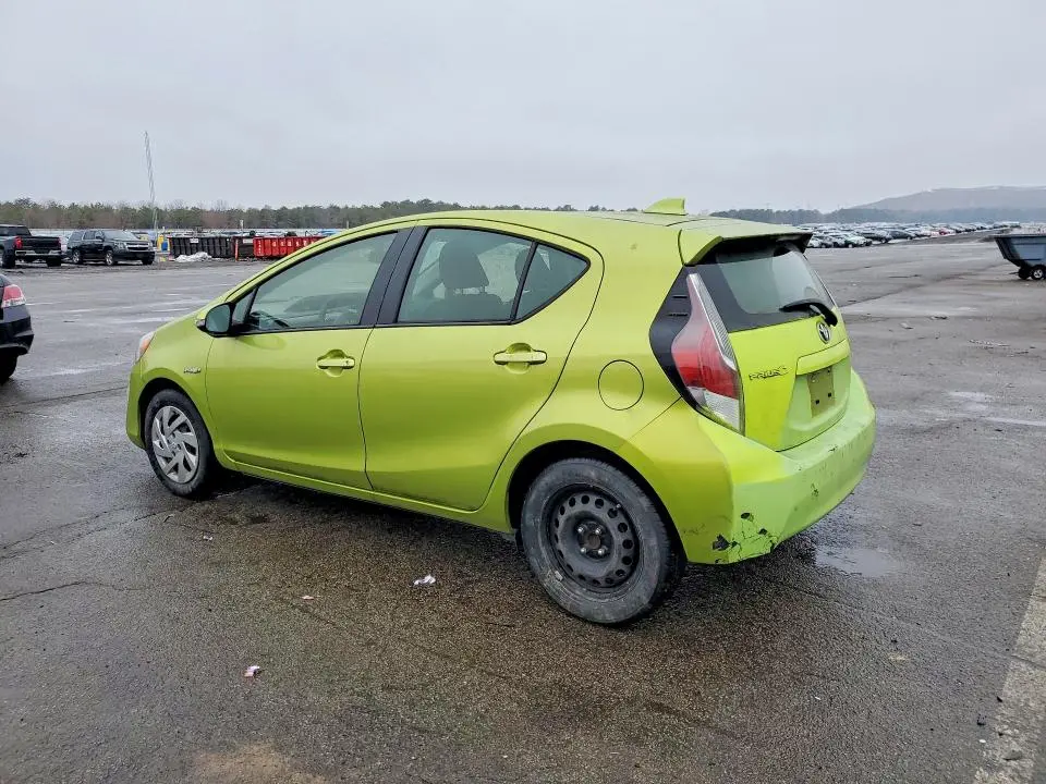 2015 TOYOTA PRIUS C   