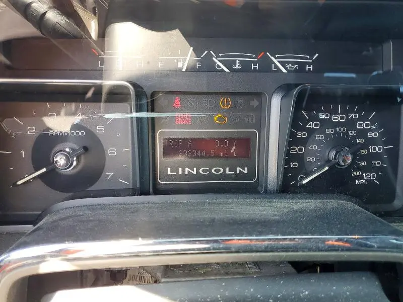 2011 LINCOLN NAVIGATOR L  