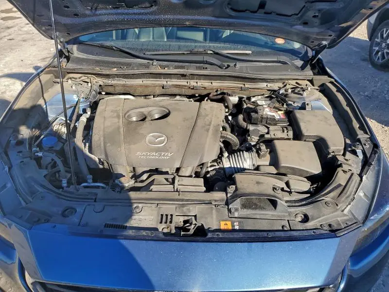 2017 MAZDA 3 TOURING  