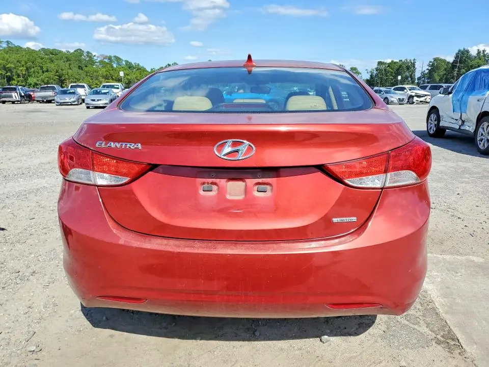 2011 HYUNDAI ELANTRA LIMITED  