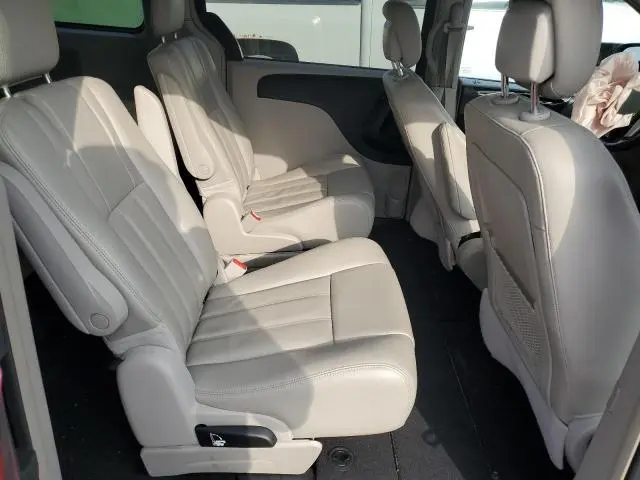 2013 CHRYSLER TOWN & COUNTRY TOURING  
