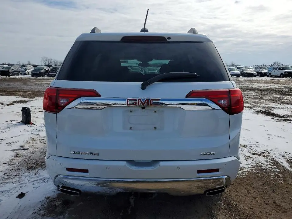 2017 GMC ACADIA DENALI  