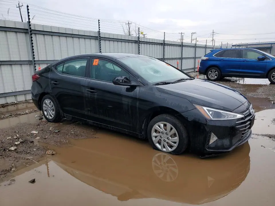 2020 HYUNDAI ELANTRA SE  