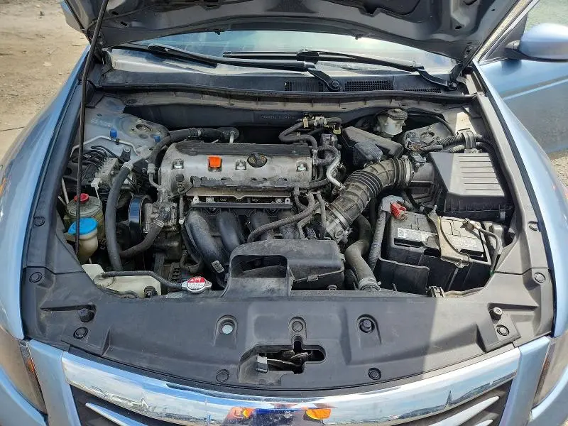 2011 HONDA ACCORD LX  