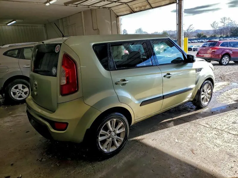 2013 KIA SOUL +  