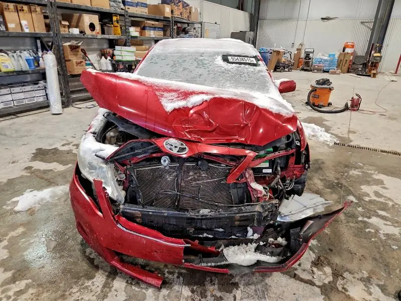 2011 TOYOTA CAMRY SE  