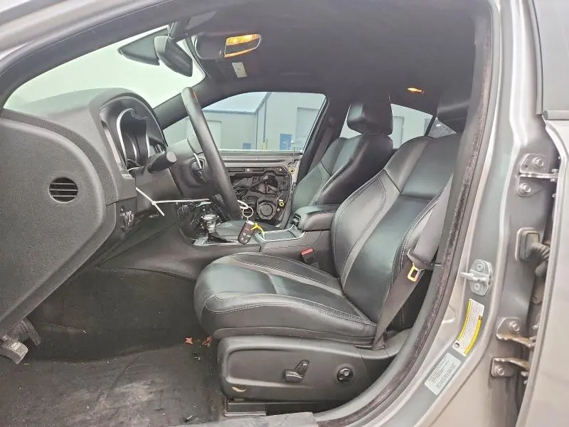 2016 DODGE CHARGER SXT  