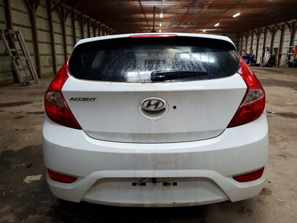 2013 HYUNDAI ACCENT SE  
