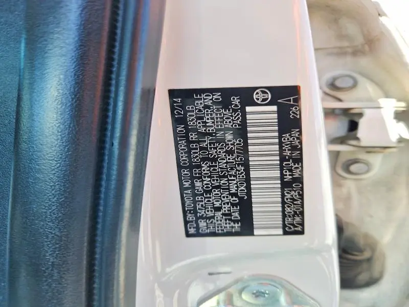 2015 TOYOTA PRIUS C TWO  