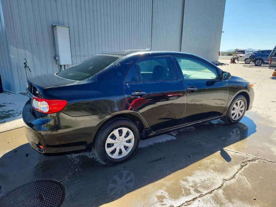 2011 TOYOTA COROLLA LE  