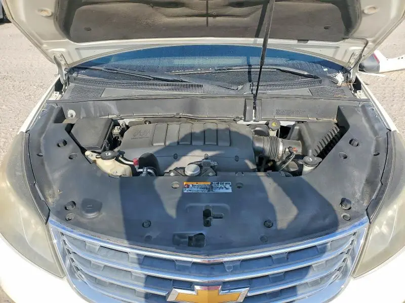 2014 CHEVROLET TRAVERSE LT  
