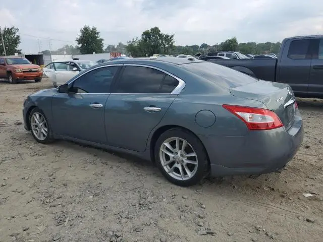 2010 NISSAN MAXIMA S  