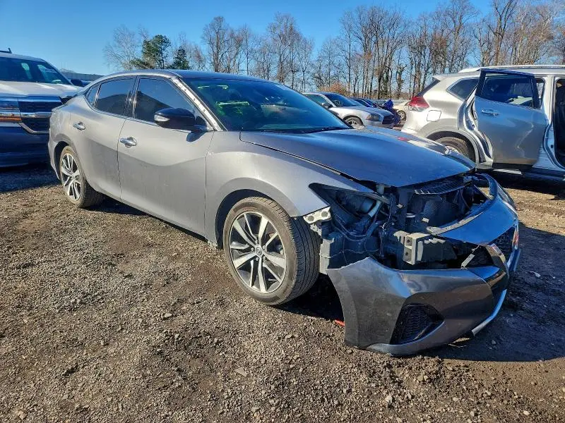 2021 NISSAN MAXIMA SV  