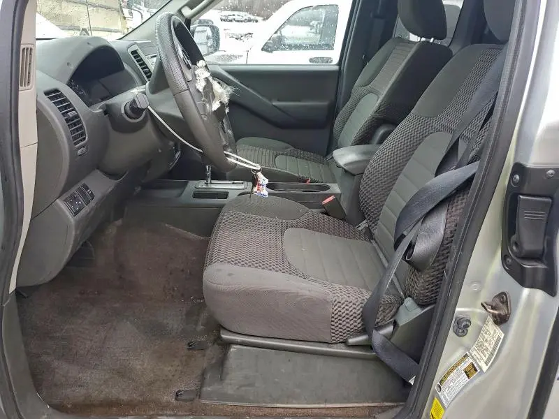 2014 NISSAN FRONTIER SV  