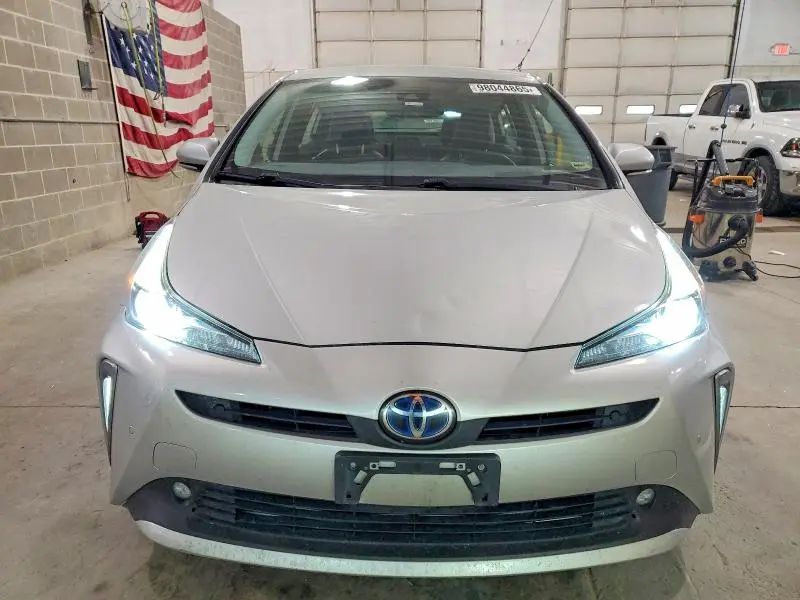 2019 TOYOTA PRIUS   
