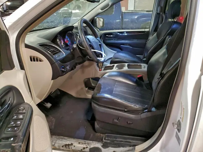 2015 CHRYSLER TOWN & COUNTRY LIMITED  