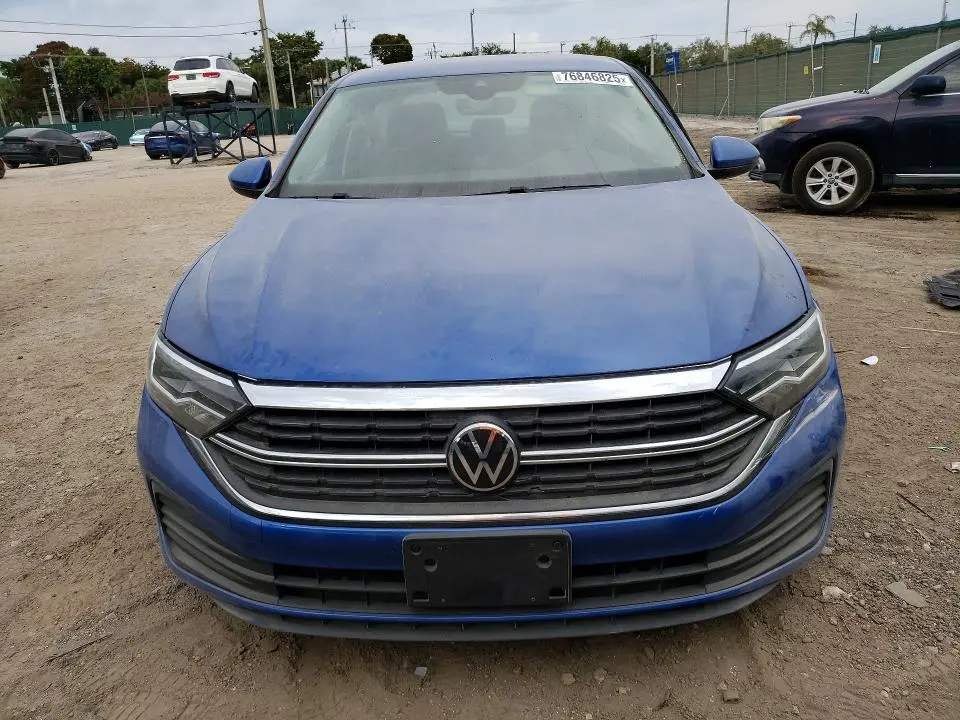 2023 VOLKSWAGEN JETTA SE  