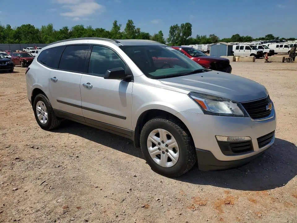 2014 CHEVROLET TRAVERSE LS  