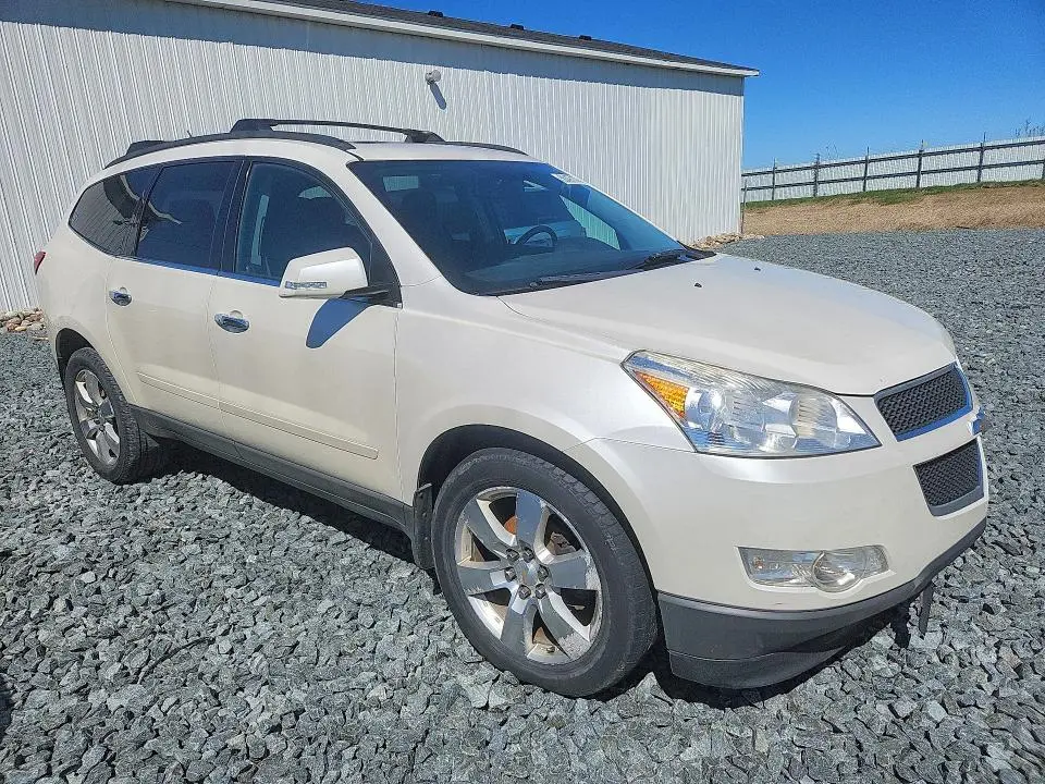 2011 CHEVROLET TRAVERSE LT  