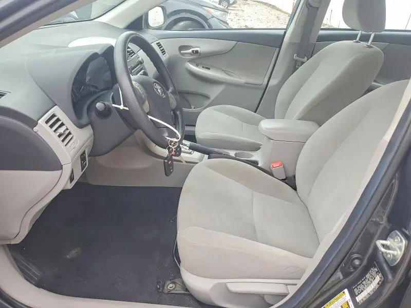 2011 TOYOTA COROLLA LE  