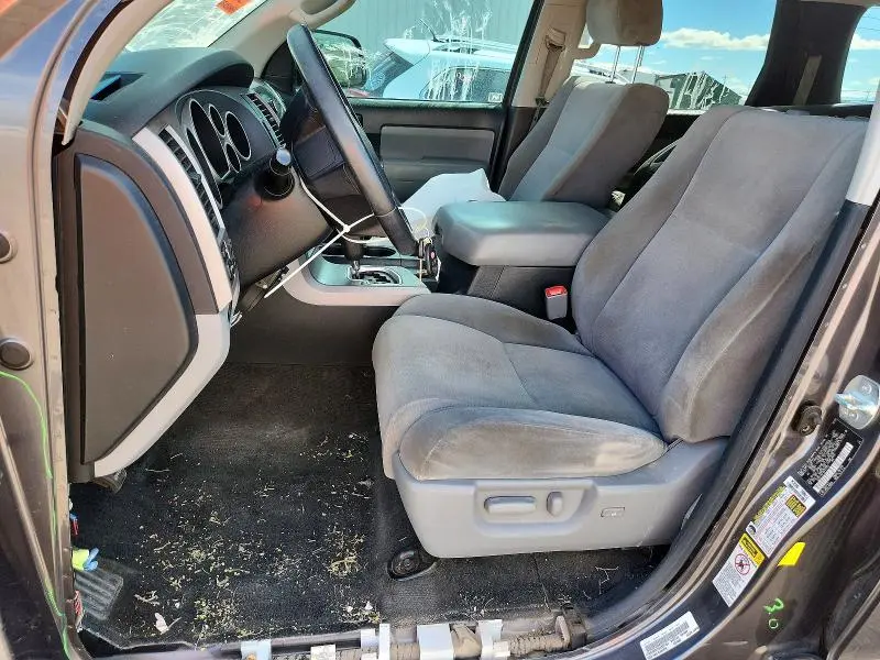 2013 TOYOTA SEQUOIA SR5  
