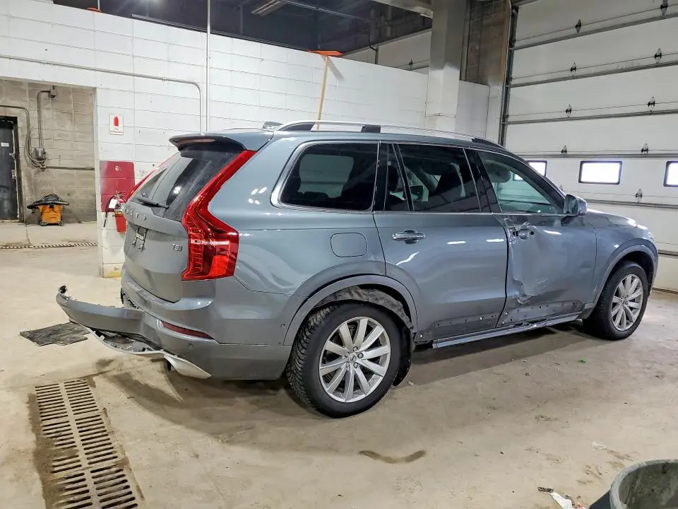2018 VOLVO XC90 T5  