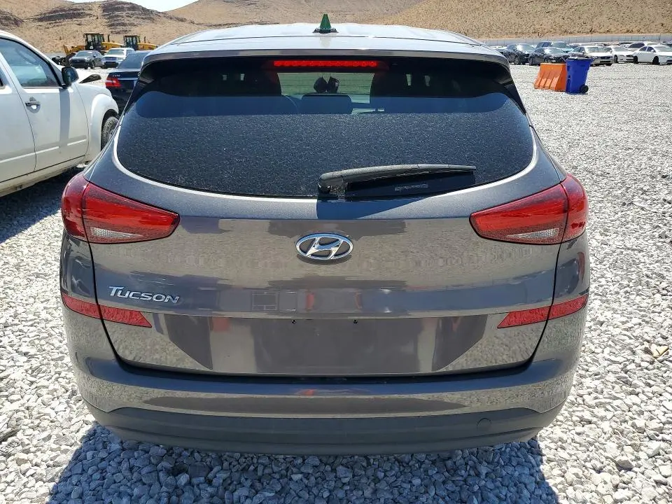 2020 HYUNDAI TUCSON SE  