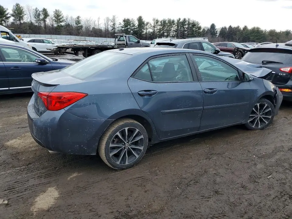 2017 TOYOTA COROLLA XSE  