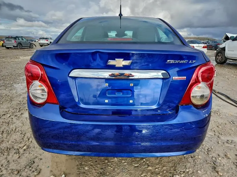 2013 CHEVROLET SONIC LT  