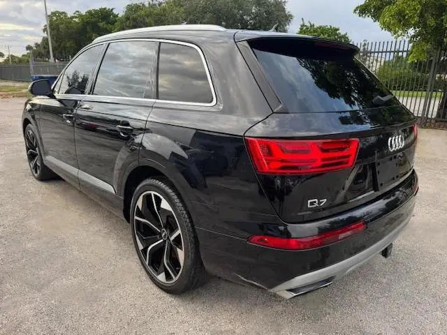 2017 AUDI Q7 PREMIUM