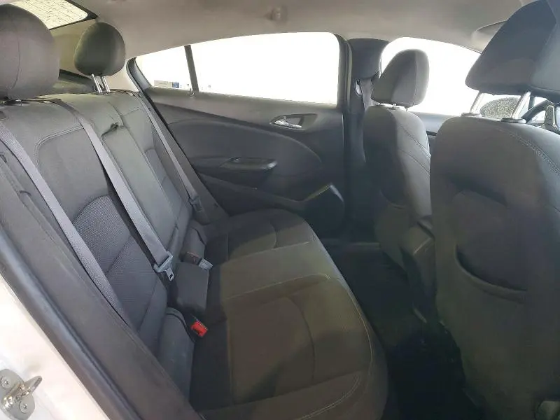 2016 CHEVROLET CRUZE LT  