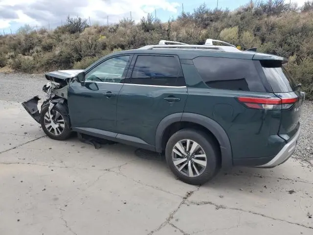 2022 NISSAN PATHFINDER SL  