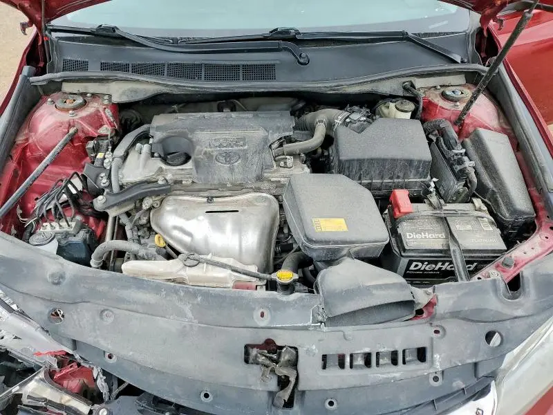 2015 TOYOTA CAMRY SE  