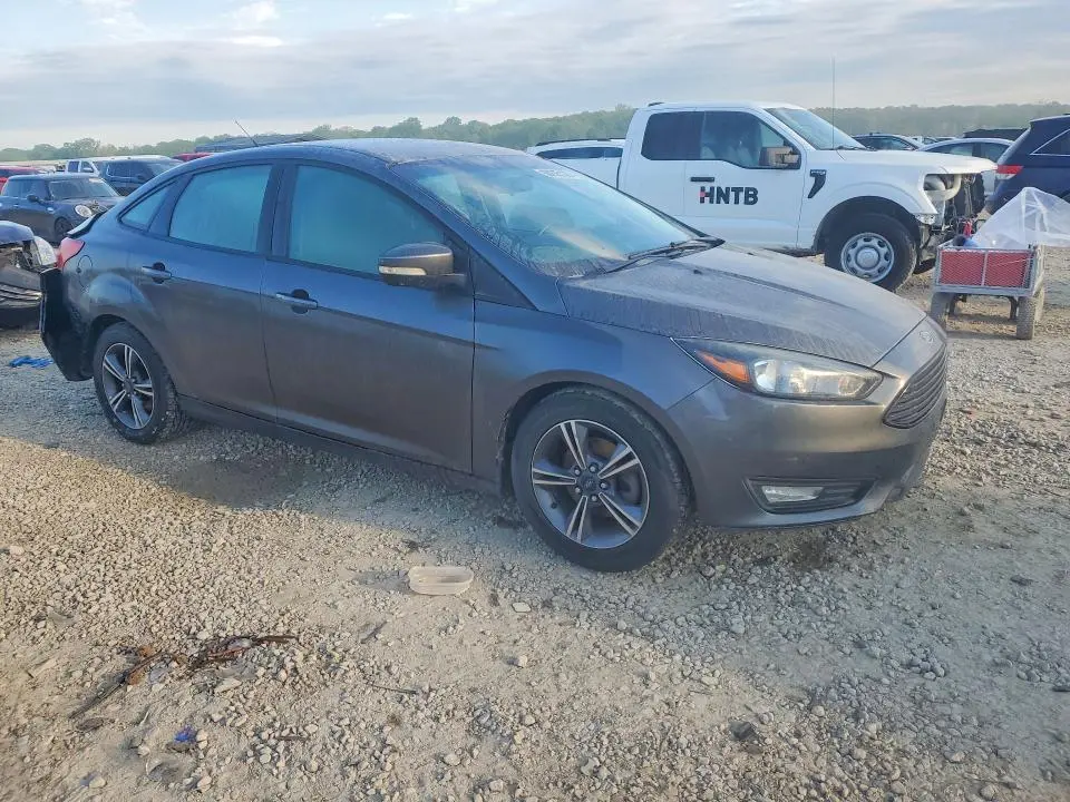 2017 FORD FOCUS SE  