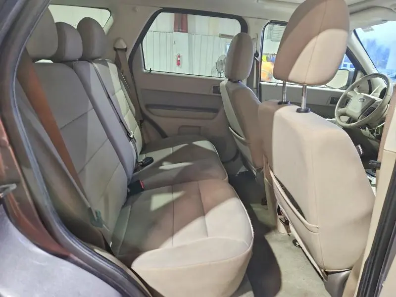 2011 FORD ESCAPE XLT  