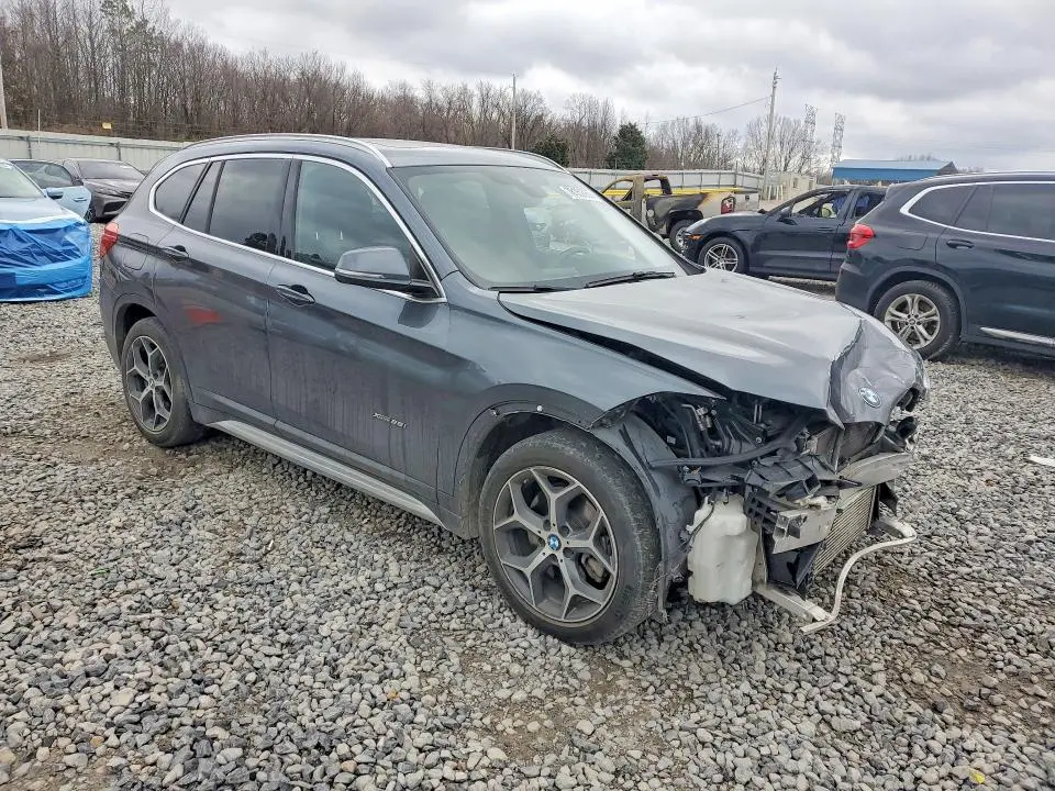 2016 BMW X1   