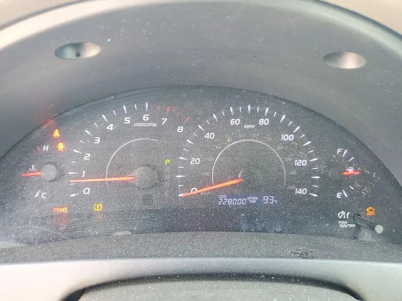 2011 TOYOTA CAMRY BASE  