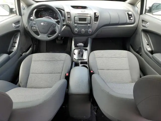 2017 KIA FORTE LX  